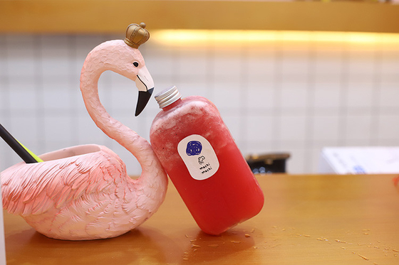 0.5kg Kapasite Balonlu Çay İçki Şişesi Modern Tasarım Yüksek Verimlilik Kapak