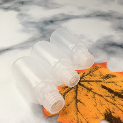 Yüksek performanslı plastik depo konteynerleri 5000 adet baskı yapan damlalı şişelerle