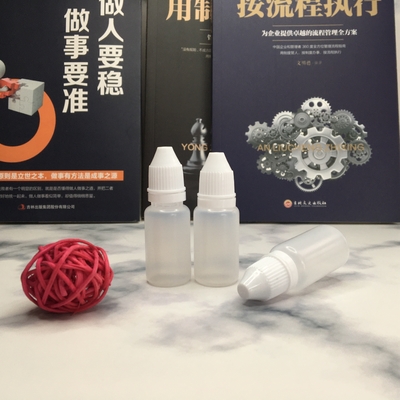 10ml Özel Logo Cam Damla Şişeleri Yumuşak Yüzeyli Şeffaf Siyah Sıvı Damla