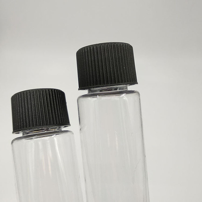 Özel etiket panelleri ve baskıları olan açık plastik vida üst şişeler
