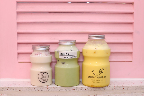 Tekrar kullanılabilir Çift Duvarlı Kare Kafe Şeffaf Boba Kupası Yuvarlak Açık 500ml Meyve suyu Çay Kupası Samanlı
