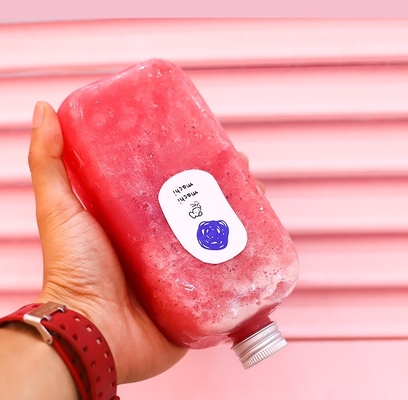Soğuk içecekler için saplı modern açık özel plastik meyve suyu şişesi