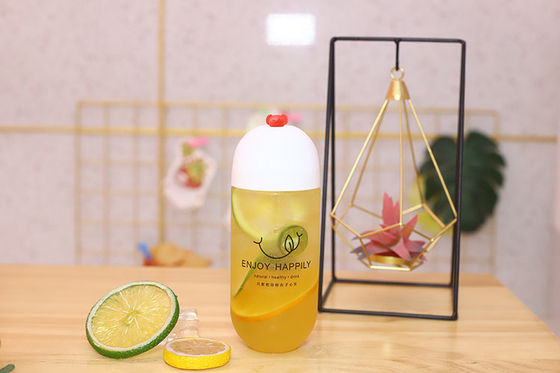 özel Sızıntı Dayanıklı 250ml Plastik Meyve Şişeleri Kapaklarındaki vida ile