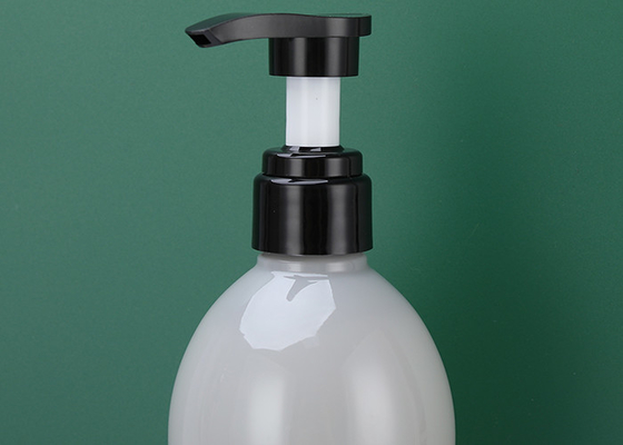 SGS Kendinden Bronzlaştırıcı Plastik PET Pompa Şişesi 700ml Dispenser Şişeleri