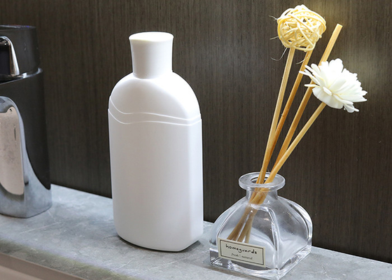 Vidalı Kapaklı 200ml Şampuan Boş Losyon Pompa Şişeleri 69*152mm