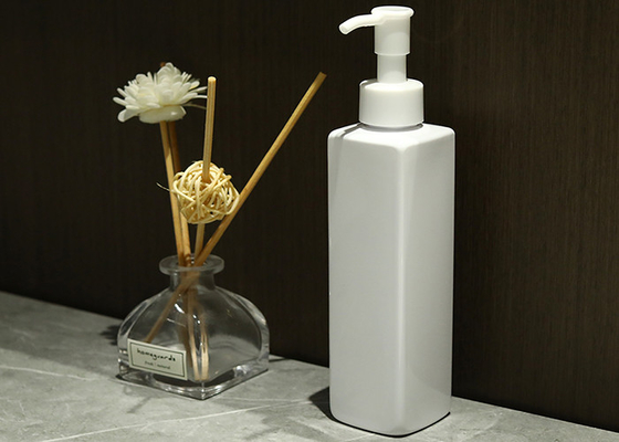 KURŞUNSUZ Kare 200ml Kilitlenebilir Pompalı Boş Plastik Şişeler