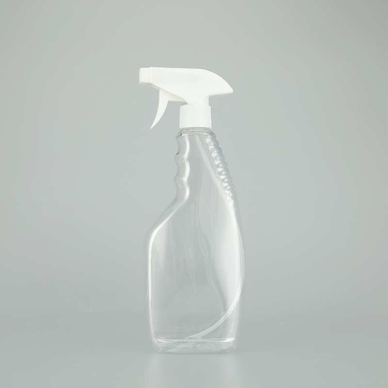 Yumuşak yuvarlak PET plastik sprey şişesi klasik tasarımlı şeffaf renkte.