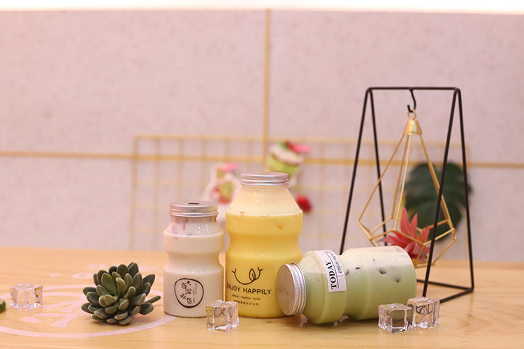 Tekrar kullanılabilir Çift Duvarlı Kare Kafe Şeffaf Boba Kupası Yuvarlak Açık 500ml Meyve suyu Çay Kupası Samanlı