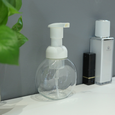50ml Beyaz köpüklü şişe Herhangi bir ortamda kullanılabilir